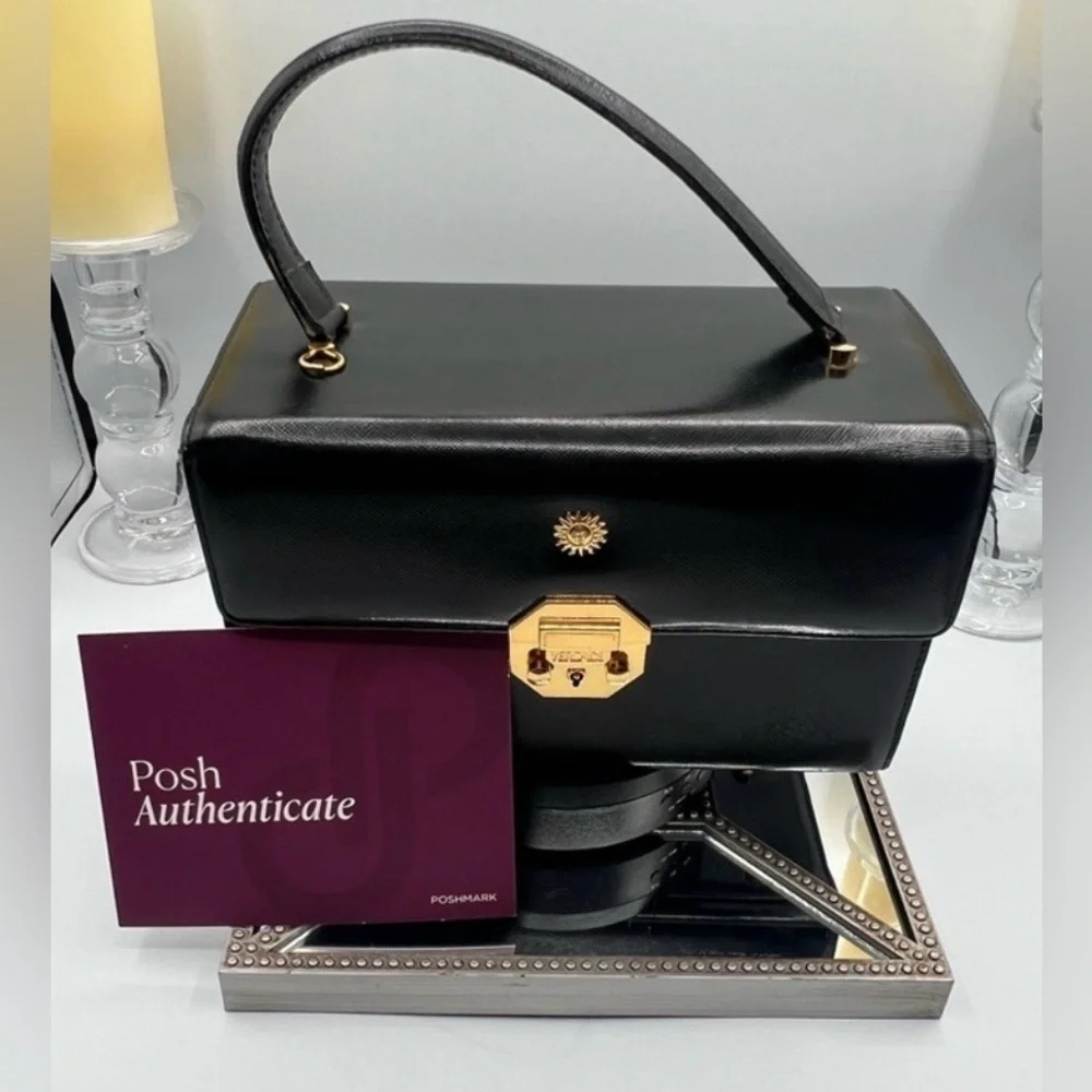 Authentic Gianni Versace Medusa Vanity Bag - Picture 1 of 14